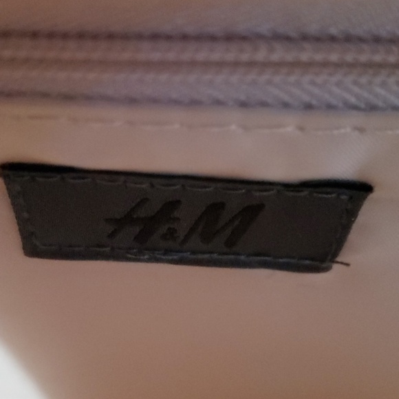 Pale Pink, Patent Leather, Clutch/Crossbody - Picture 7 of 8